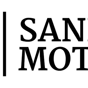 Hotel Sands By Airport & Toyota Arena